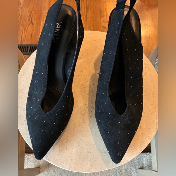 Vaneli Black Suede Beaded Block Heels 
21/2 inches  Size 10 - Picture 1 of 8